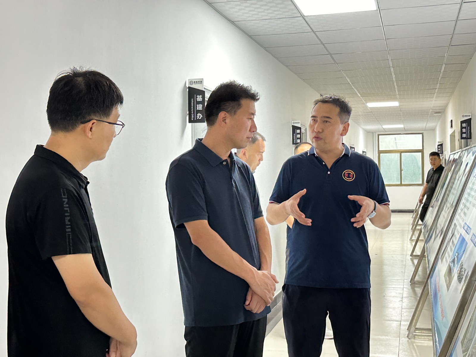 1723427765433631.jpg 1723427765433631.jpg