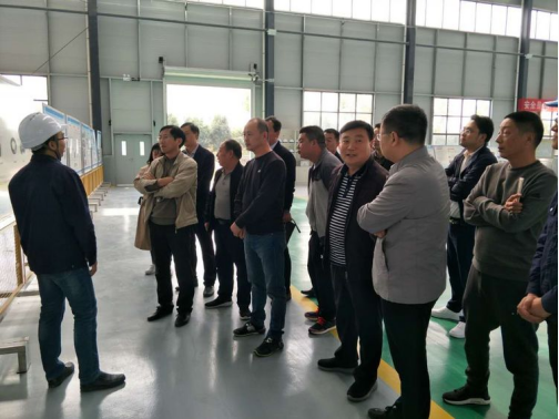 參觀學(xué)習(xí)拓視野 啟迪思路助轉(zhuǎn)型——鞏義市民營科技創(chuàng)業(yè)園區(qū)黨支部組織企業(yè)開展轉(zhuǎn)型升級觀摩交流學(xué)習(xí)